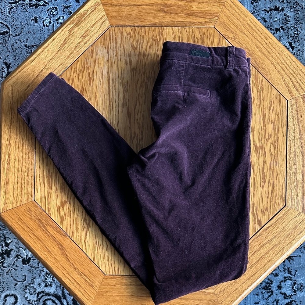 *KUT FROM THE KLOTH* Burgundy Velvet Trouser Skinny Pants Size 2
